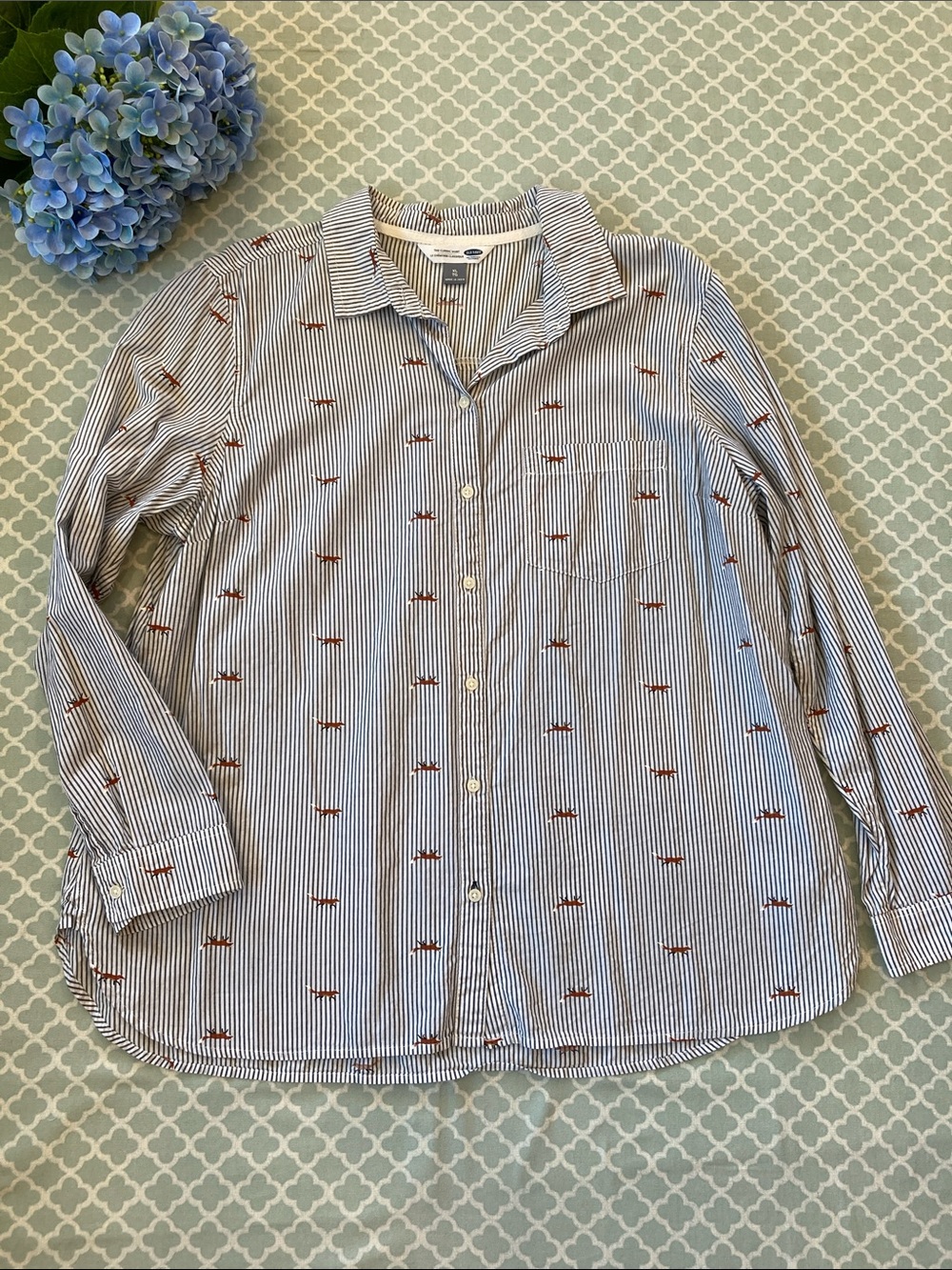 Old Navy Stripe Fox Print Classic Button Down XL